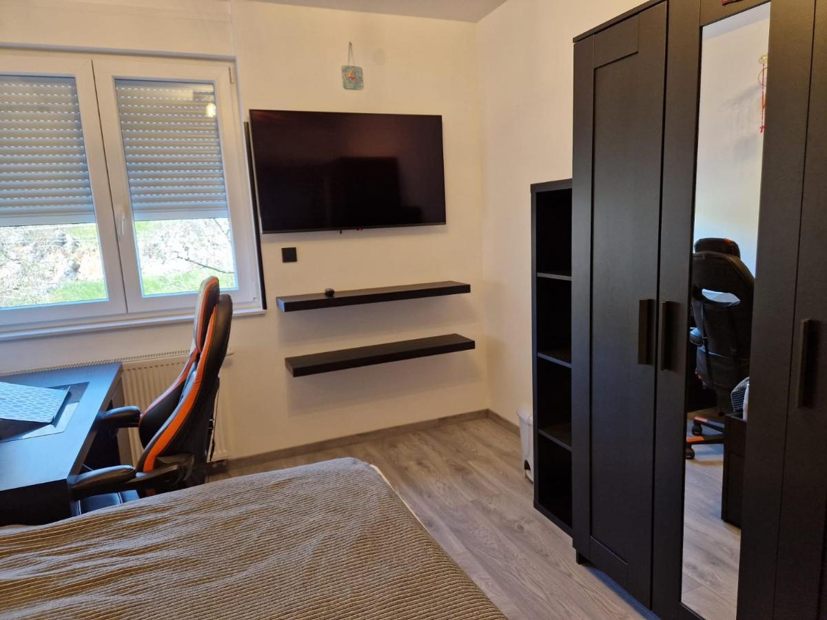Apartment Illaria غييكا المظهر الخارجي الصورة