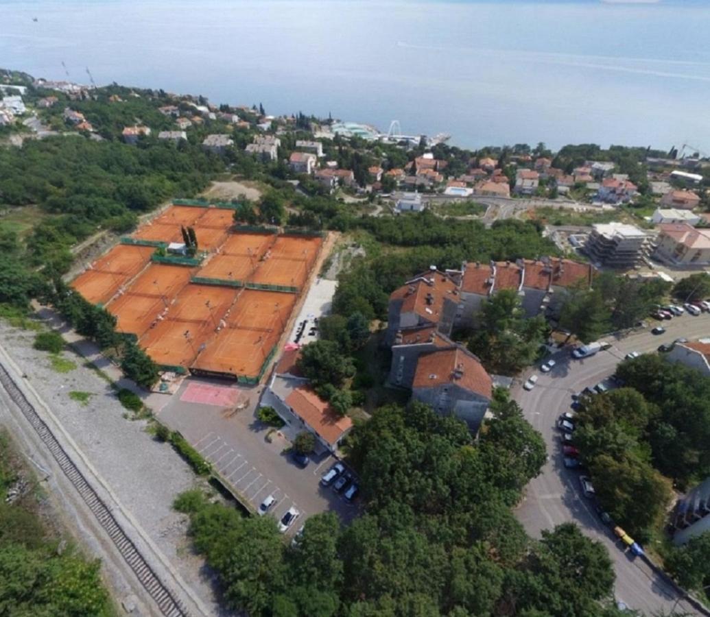 Apartment Illaria غييكا المظهر الخارجي الصورة